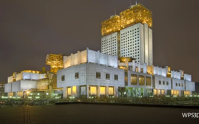 模板更新节奏：什么时候该改模板